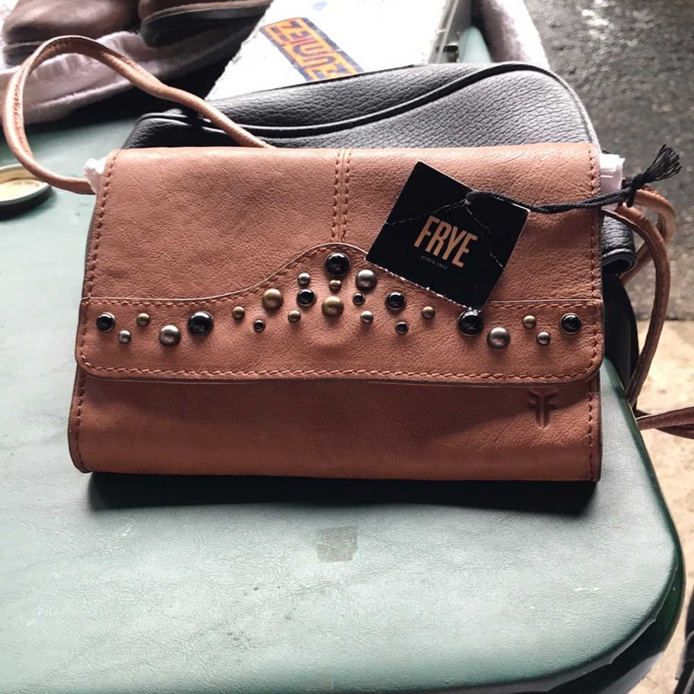 FRYE Women's Studded Leather Crossbody Wallet